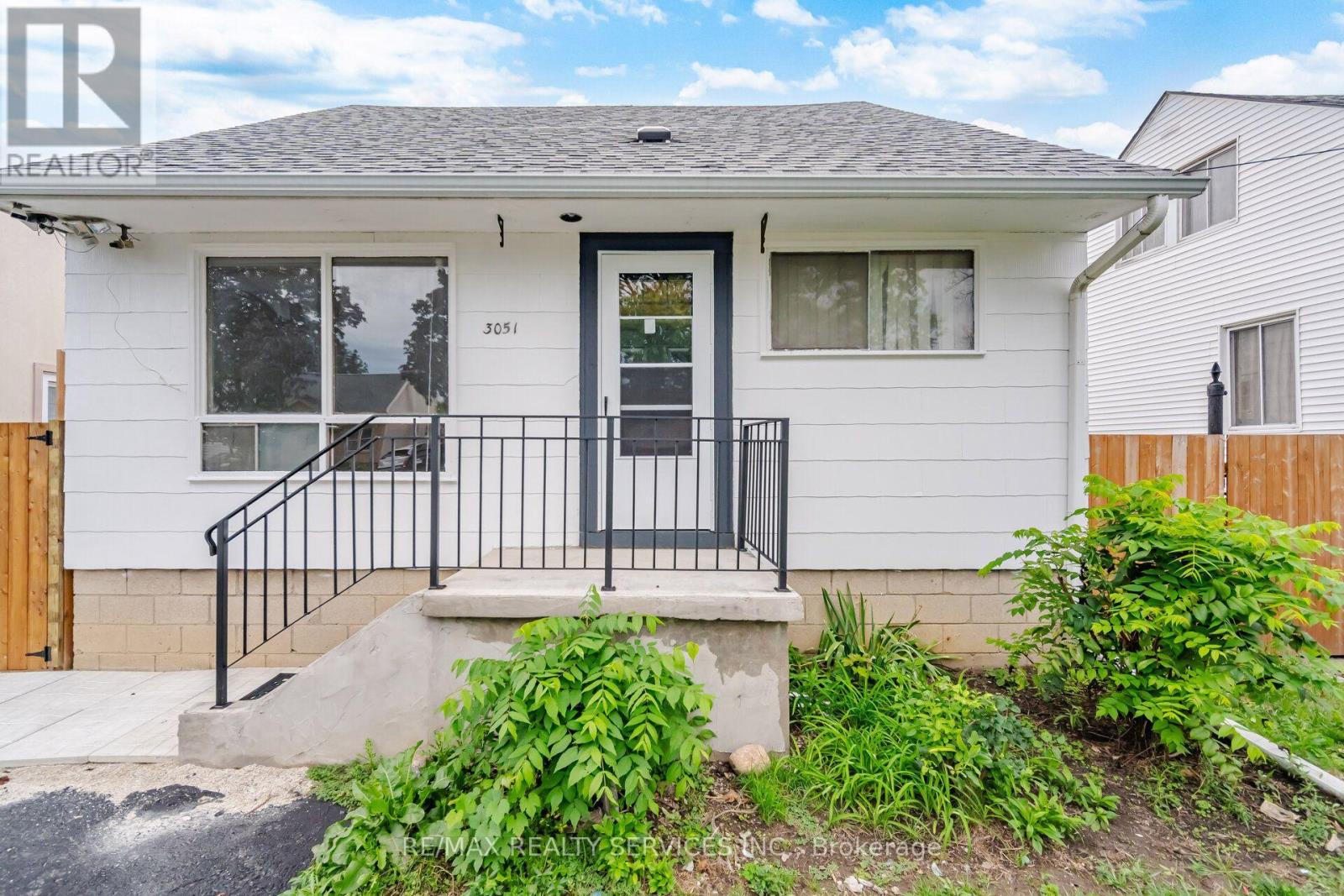 3051 Churchill Avenue, Mississauga, Ontario  L4T 1R4 - Photo 7 - W13756424