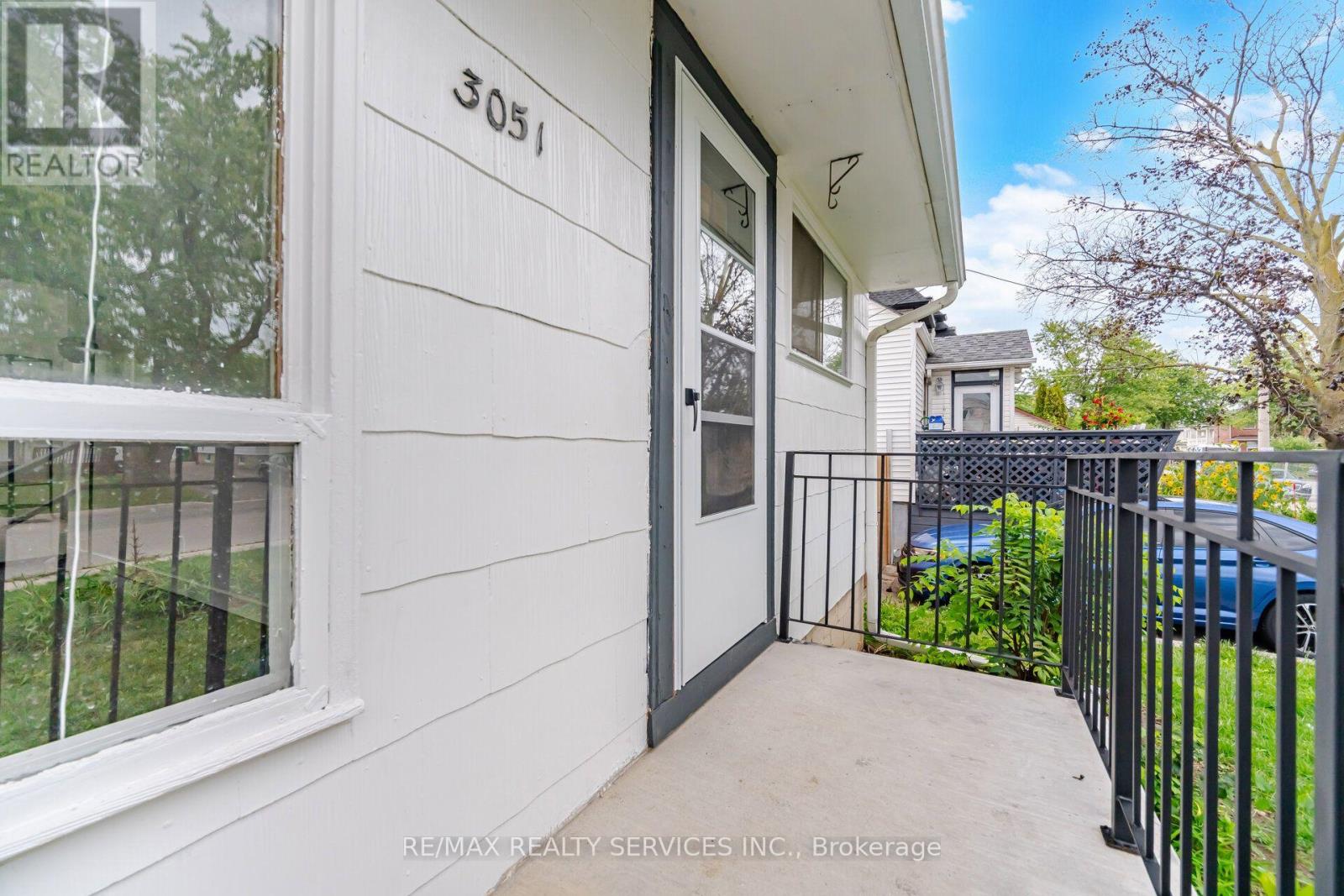 3051 Churchill Avenue, Mississauga, Ontario  L4T 1R4 - Photo 9 - W13756424