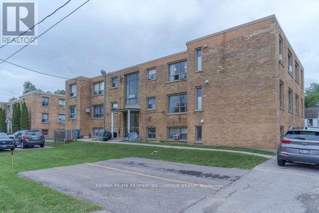 183 Maurice Drive, Oakville, Ontario  L6K 2W8 - Photo 3 - W13756534