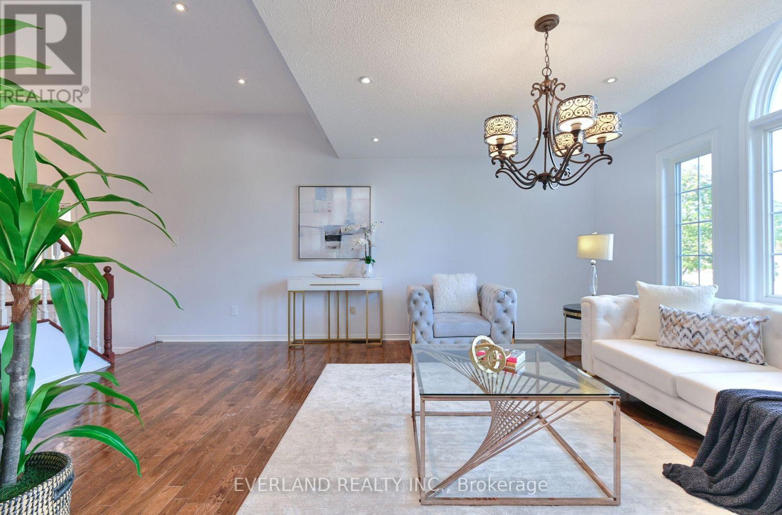 5386 Middlebury Drive N, Mississauga, Ontario  L5M 5E6 - Photo 23 - W13756578
