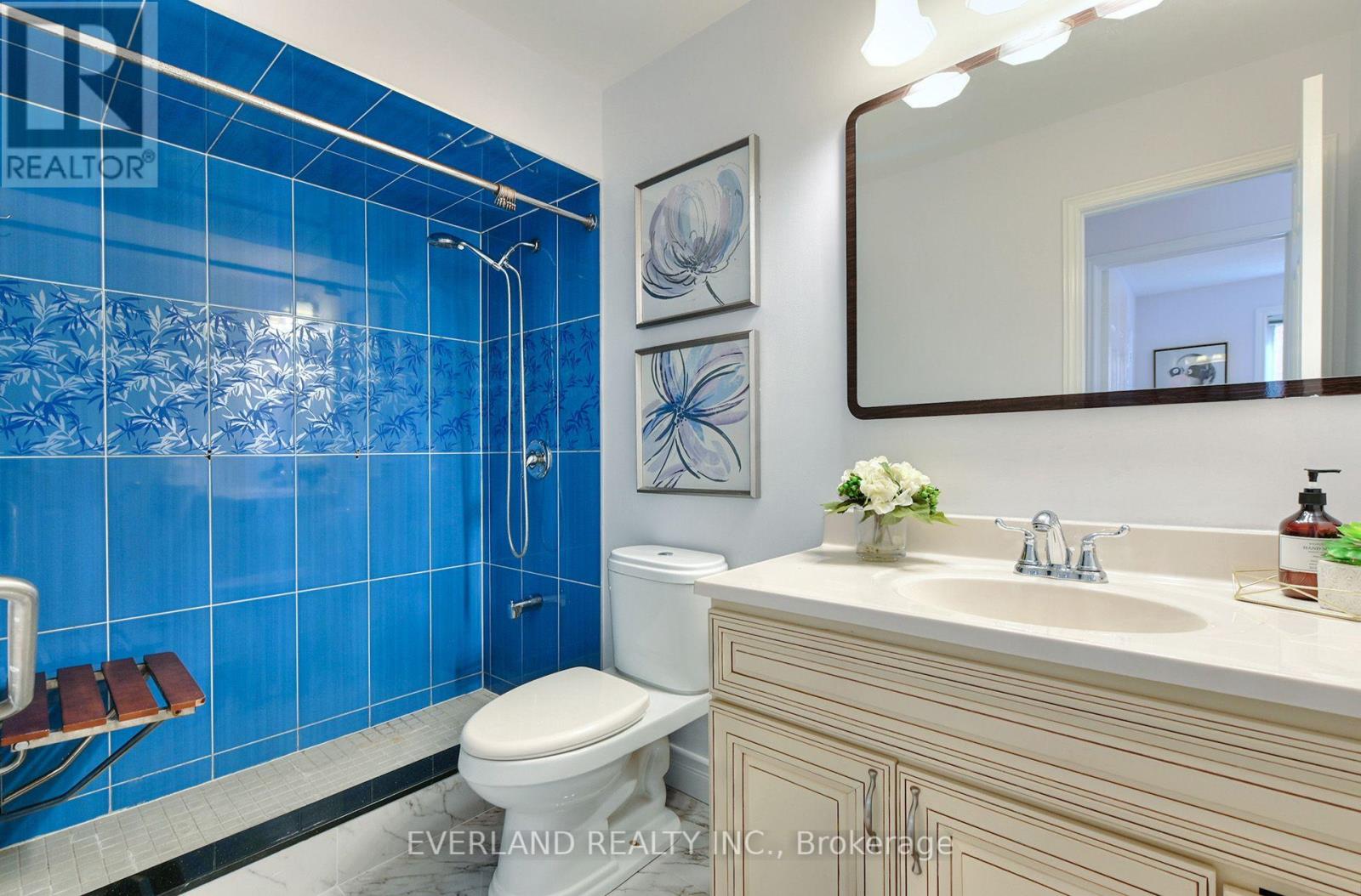 5386 Middlebury Drive N, Mississauga, Ontario  L5M 5E6 - Photo 25 - W13756578