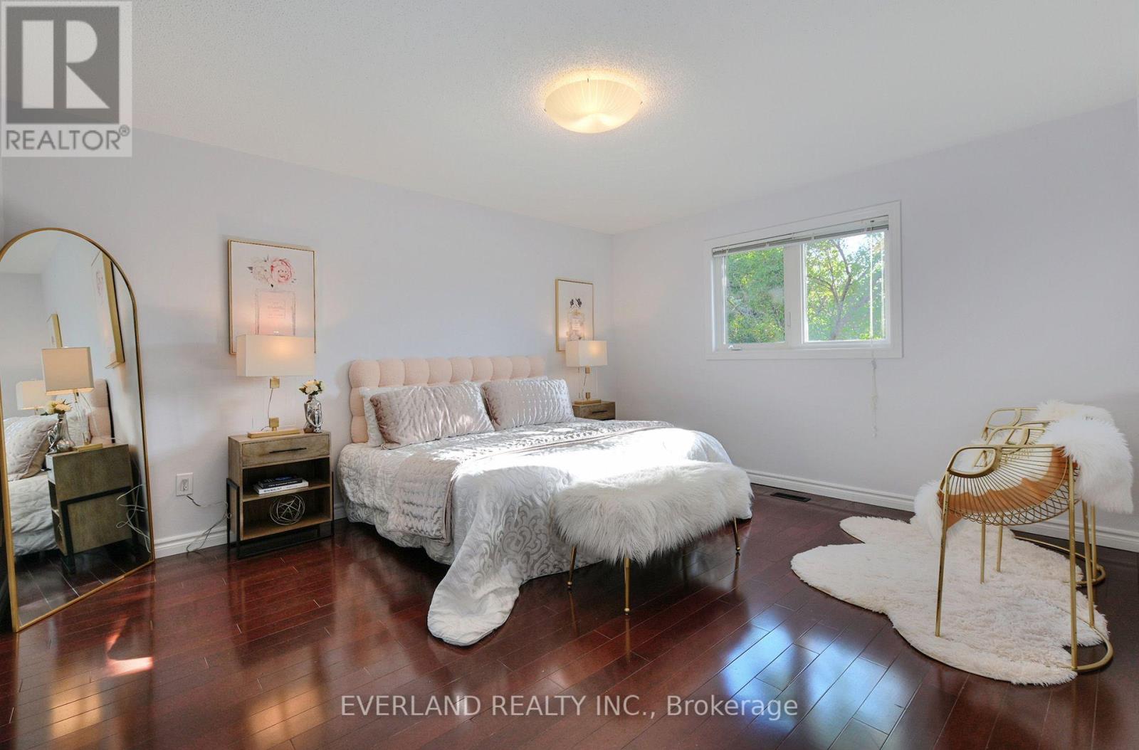 5386 Middlebury Drive N, Mississauga, Ontario  L5M 5E6 - Photo 30 - W13756578