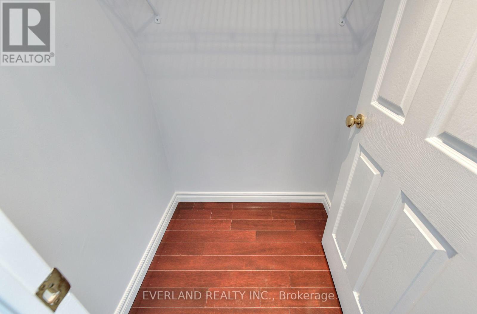 5386 Middlebury Drive N, Mississauga, Ontario  L5M 5E6 - Photo 33 - W13756578