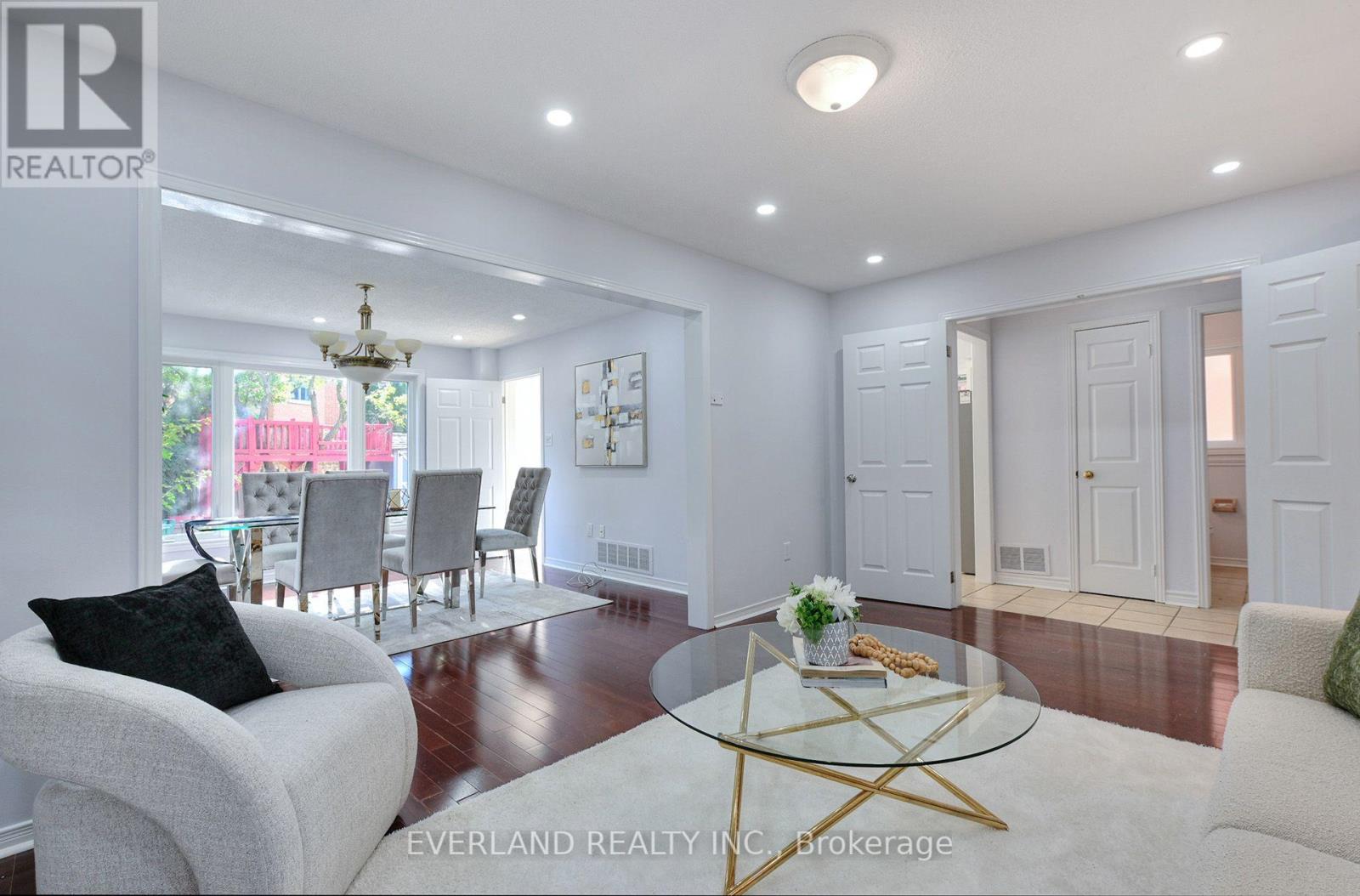 5386 Middlebury Drive N, Mississauga, Ontario  L5M 5E6 - Photo 8 - W13756578