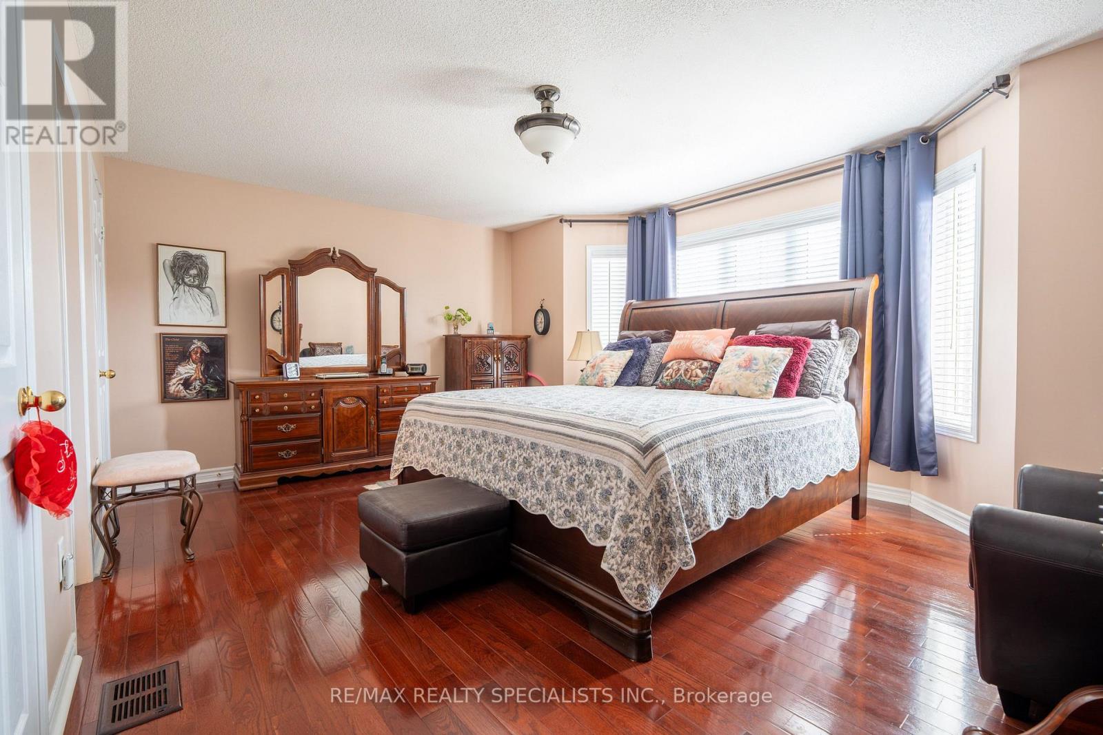 66 Ryegrass Crescent, Brampton, Ontario  L7A 3J9 - Photo 18 - W13756584