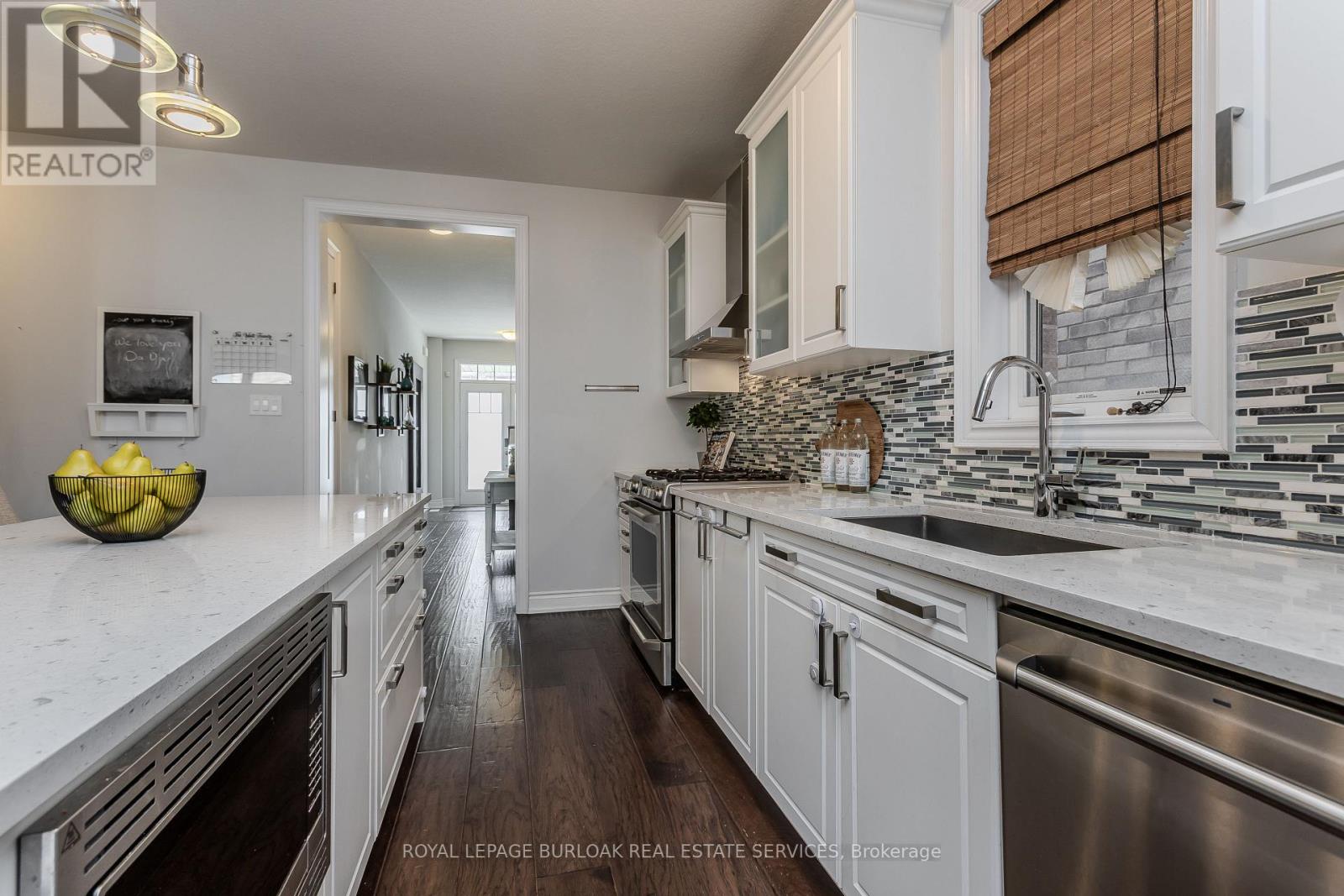23 West Glen Avenue, Hamilton, Ontario  L8J 0H9 - Photo 4 - X13756270