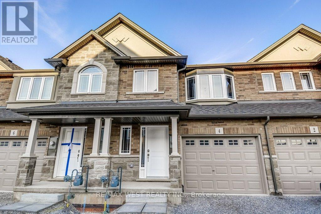 4 GLADE LANE, Hamilton, Ontario