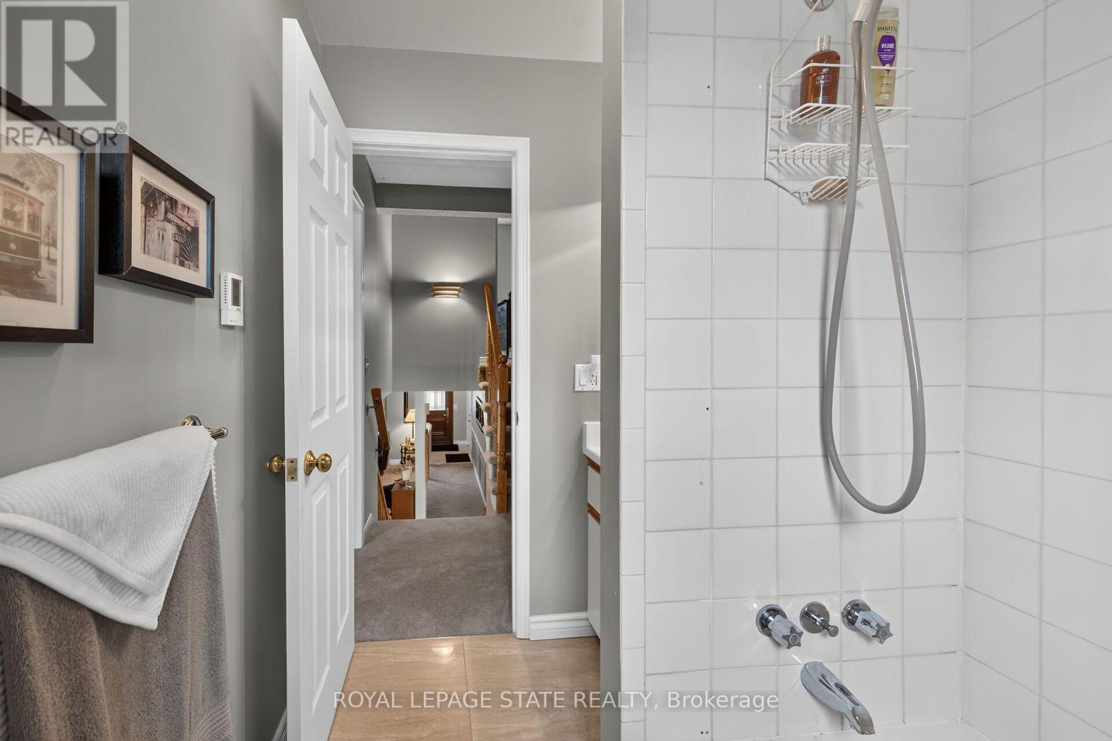 2 Novoco Drive, Hamilton, Ontario  L9C 7E7 - Photo 29 - X13756370