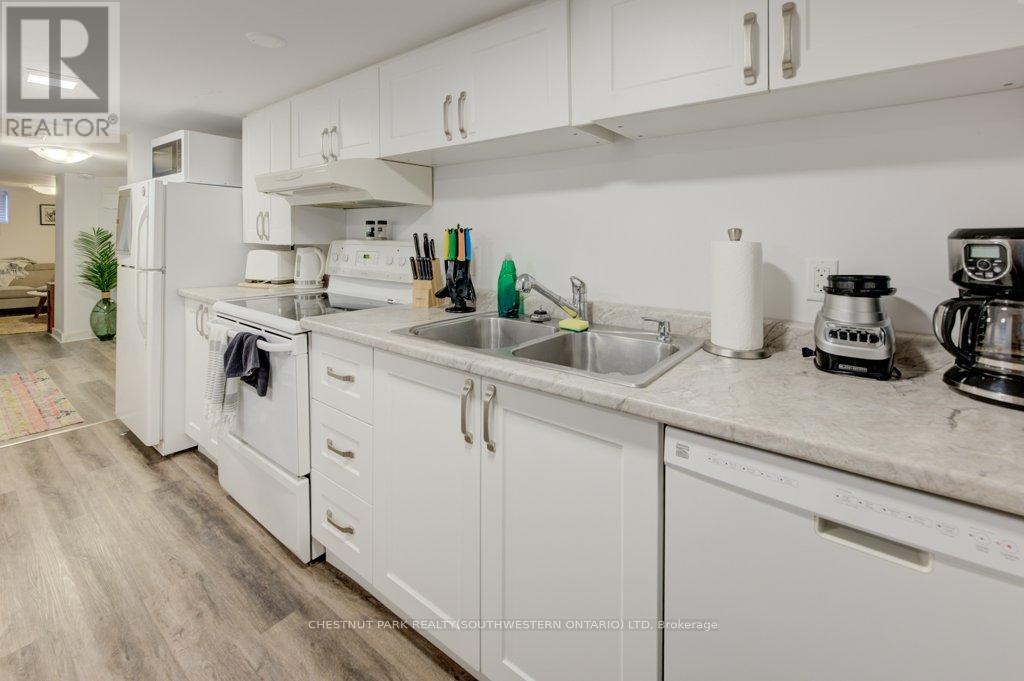 46 Cherry Street, Kitchener, Ontario  N2G 2C6 - Photo 37 - X13756402