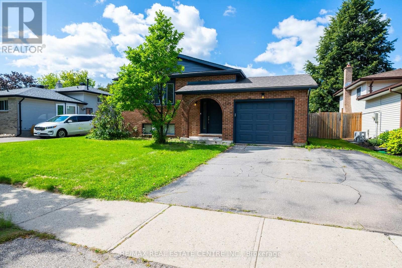 141 Cedar Crest Street, Kitchener, Ontario  N2N 2A6 - Photo 2 - X13756472