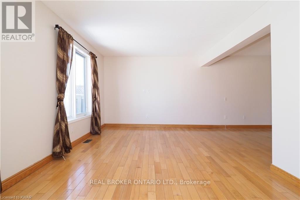 Unit A - 258 Inverhuron Crescent, Waterloo, Ontario  N2V 2H5 - Photo 14 - X13756506