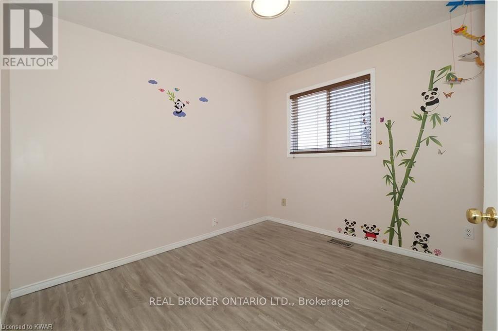 Unit A - 258 Inverhuron Crescent, Waterloo, Ontario  N2V 2H5 - Photo 22 - X13756506