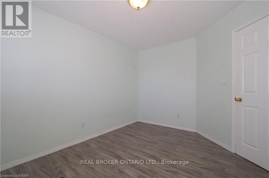 Unit A - 258 Inverhuron Crescent, Waterloo, Ontario  N2V 2H5 - Photo 23 - X13756506