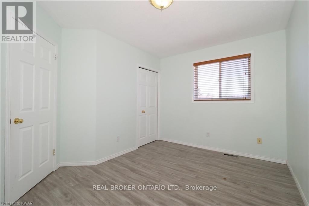 Unit A - 258 Inverhuron Crescent, Waterloo, Ontario  N2V 2H5 - Photo 24 - X13756506