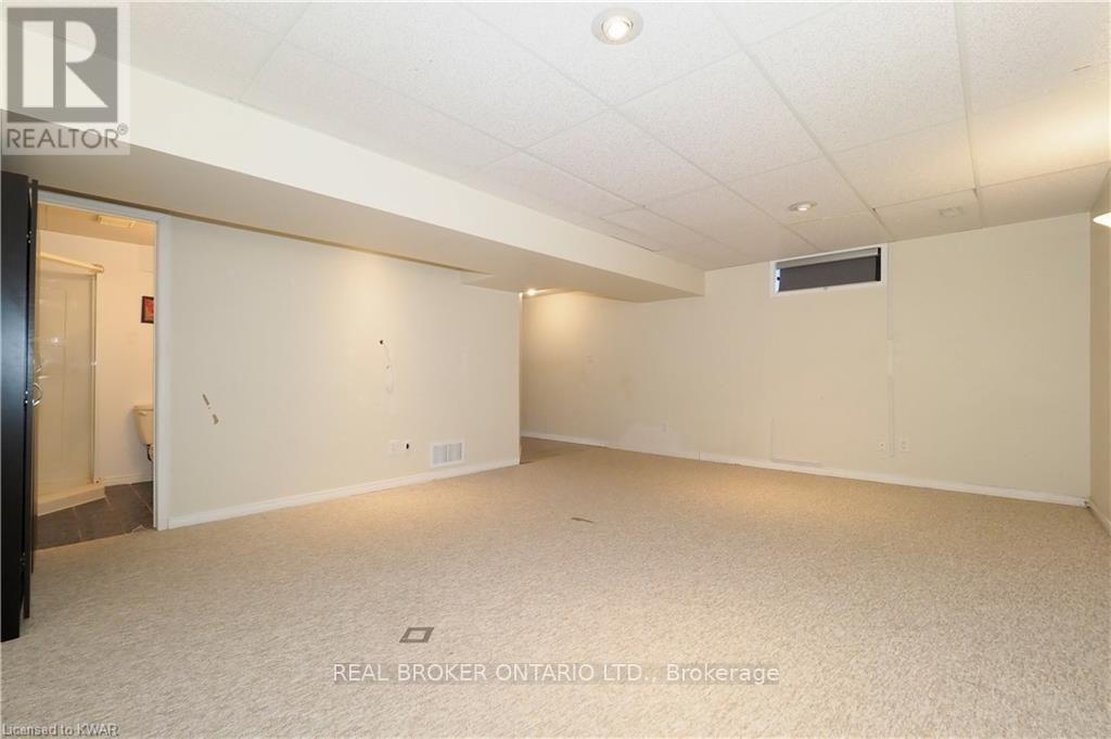 Unit A - 258 Inverhuron Crescent, Waterloo, Ontario  N2V 2H5 - Photo 29 - X13756506