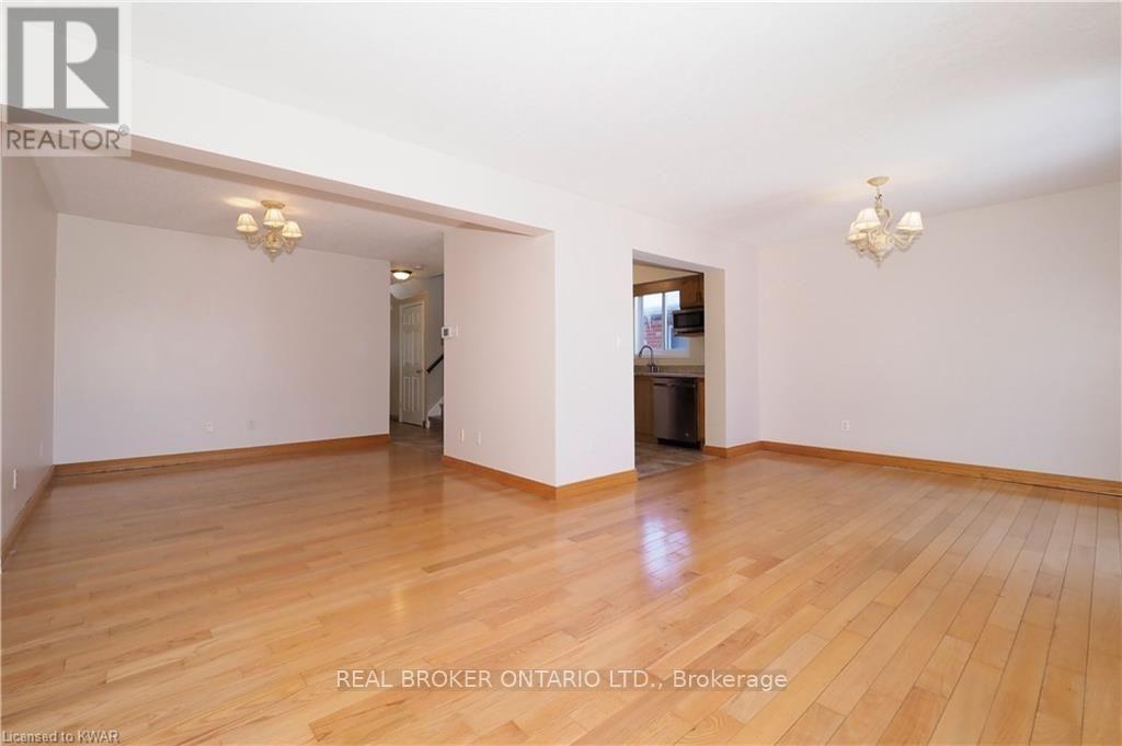 Unit A - 258 Inverhuron Crescent, Waterloo, Ontario  N2V 2H5 - Photo 7 - X13756506