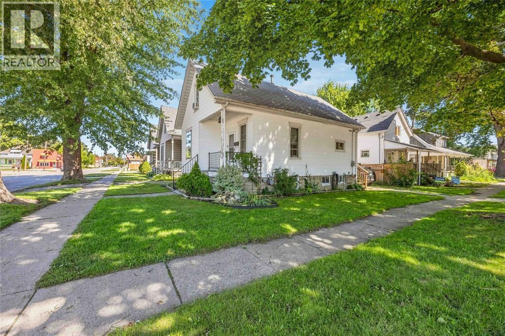 146 Mitton Street North, Sarnia, Ontario  N7T 6G8 - Photo 5 - 26021919