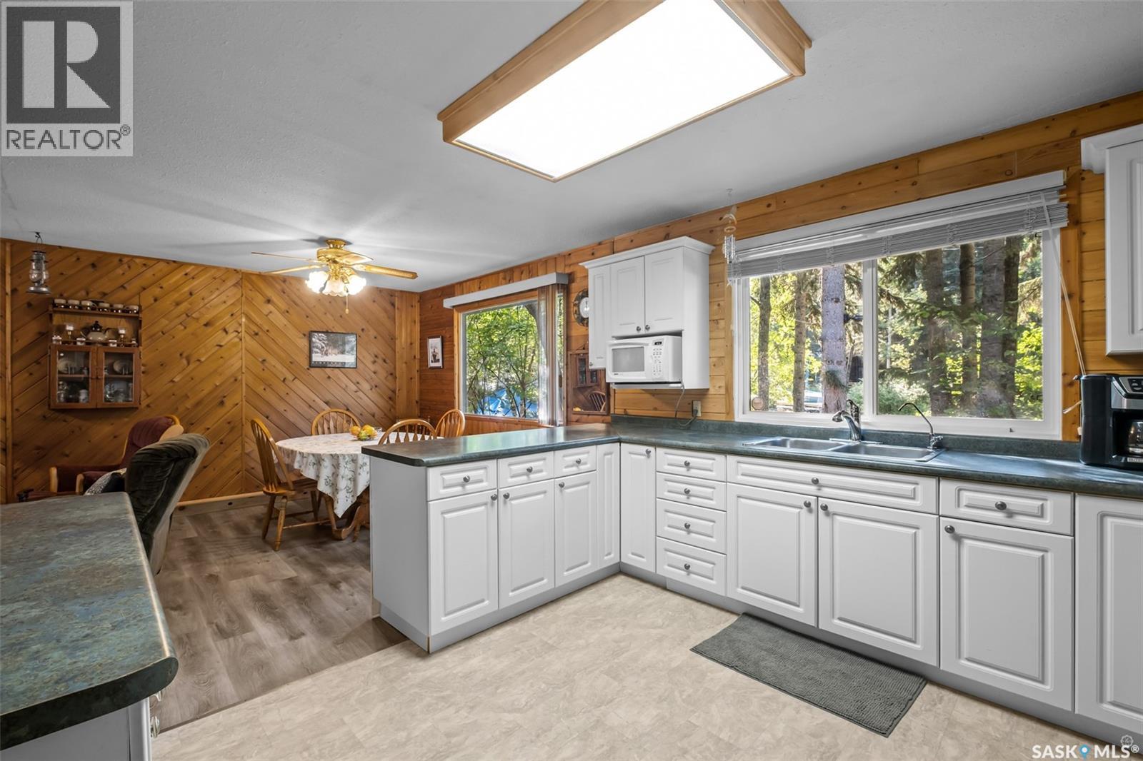 #3 Lane 1 Chamakese Resort, Chitek Lake, Saskatchewan  S0J 0L0 - Photo 4 - SK047811