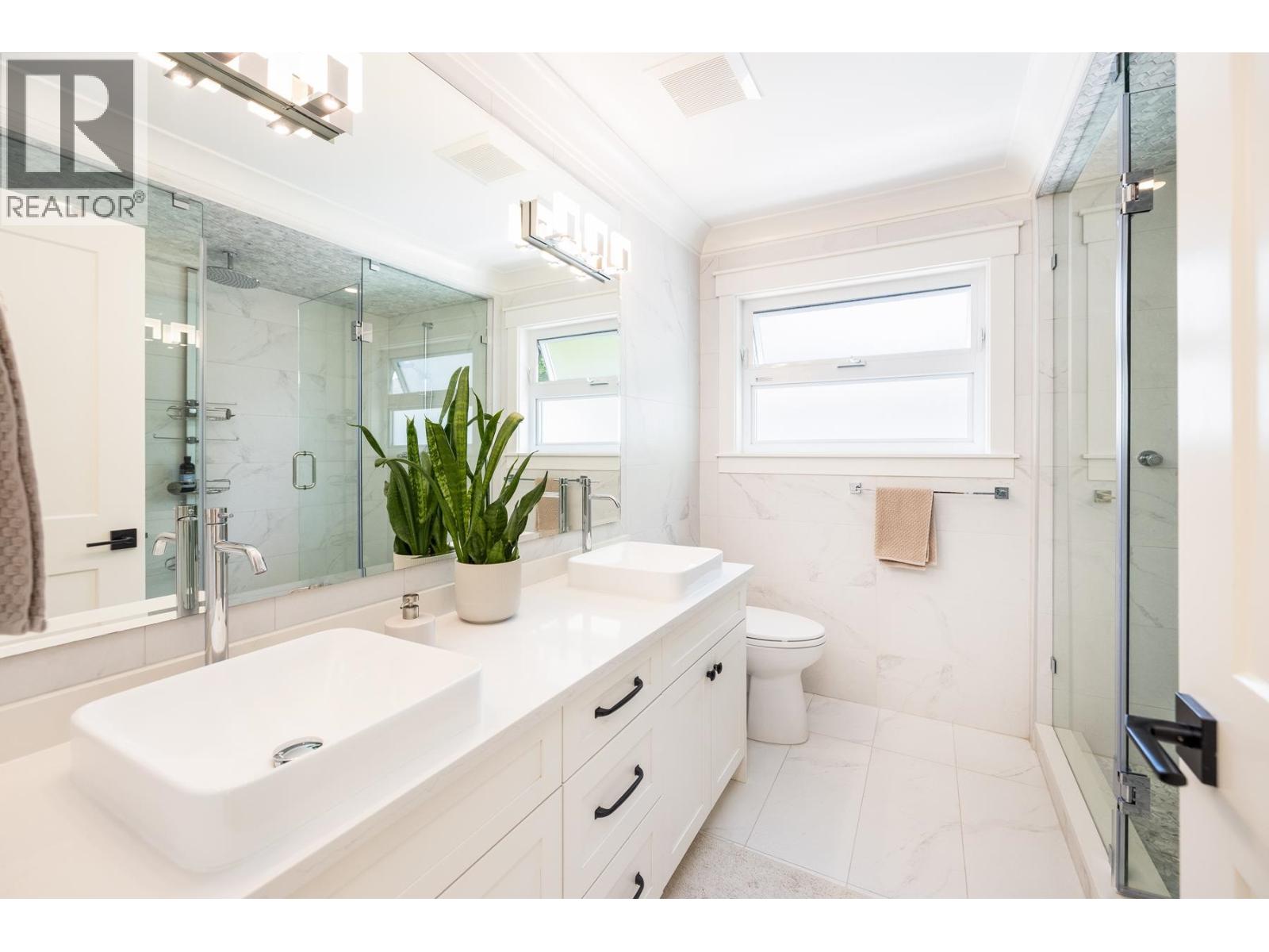 1750 Dempsey Road, North Vancouver, British Columbia  V7K 1T4 - Photo 13 - R3162230