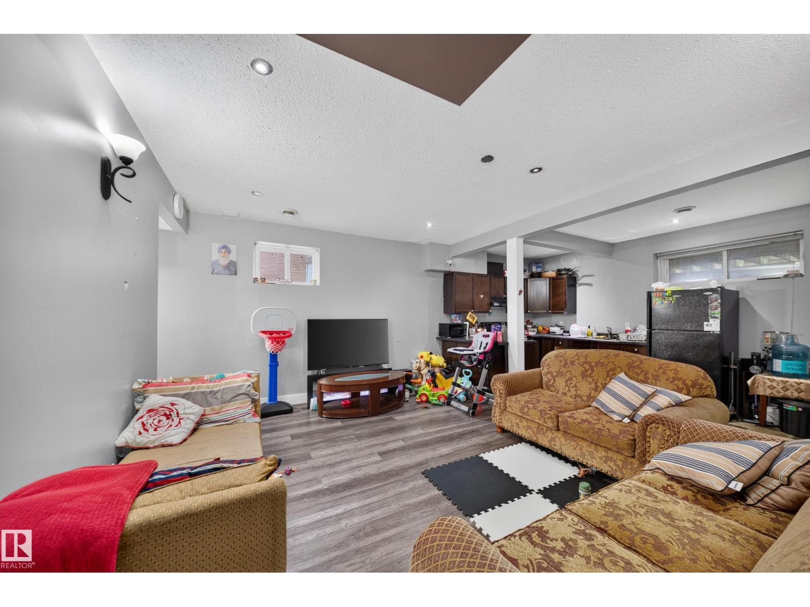 6904 18 Av SW, Edmonton, Alberta  T6X 0C9 - Photo 58 - E4507568