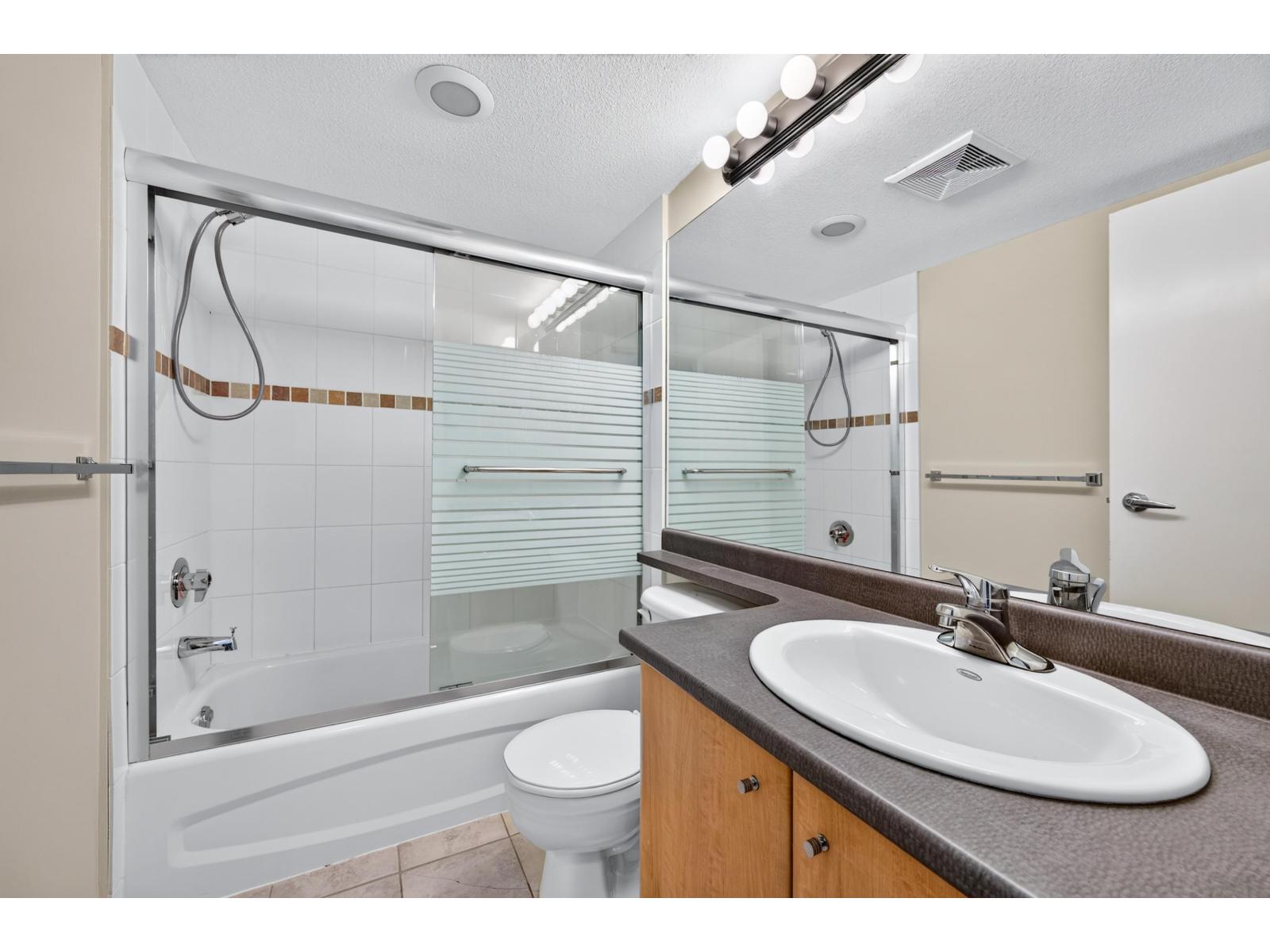 108 10092 148 Street, Surrey, British Columbia  V3R 4G7 - Photo 16 - R3161863