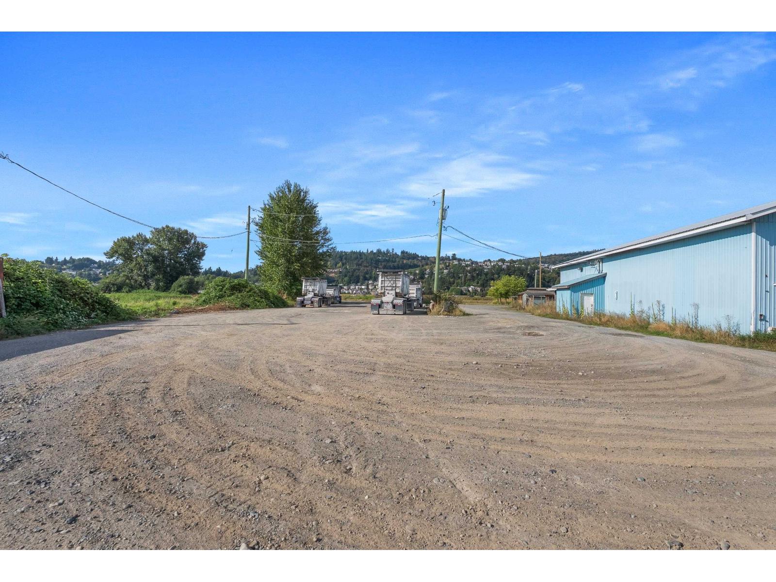 35826 South Parallel Road, Abbotsford, British Columbia  V3G 2K4 - Photo 36 - R3161898