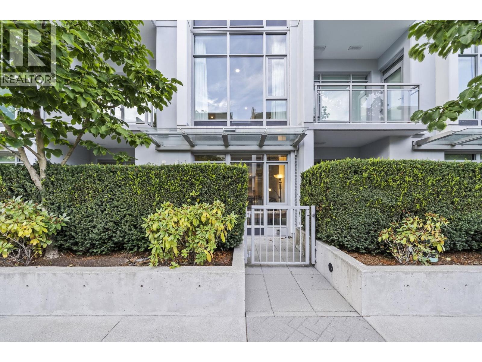 Th103 2351 Beta Avenue, Burnaby, British Columbia  V5C 0M2 - Photo 3 - R3162362