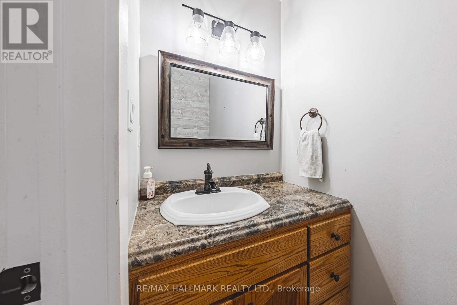 1292 Glancaster Road, Hamilton, Ontario  L9G 3L1 - Photo 17 - X13557734