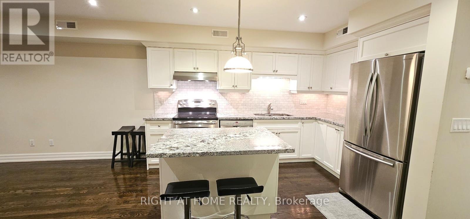 730 Shaw Street, Toronto, Ontario  M6G 3L7 - Photo 7 - C13749978