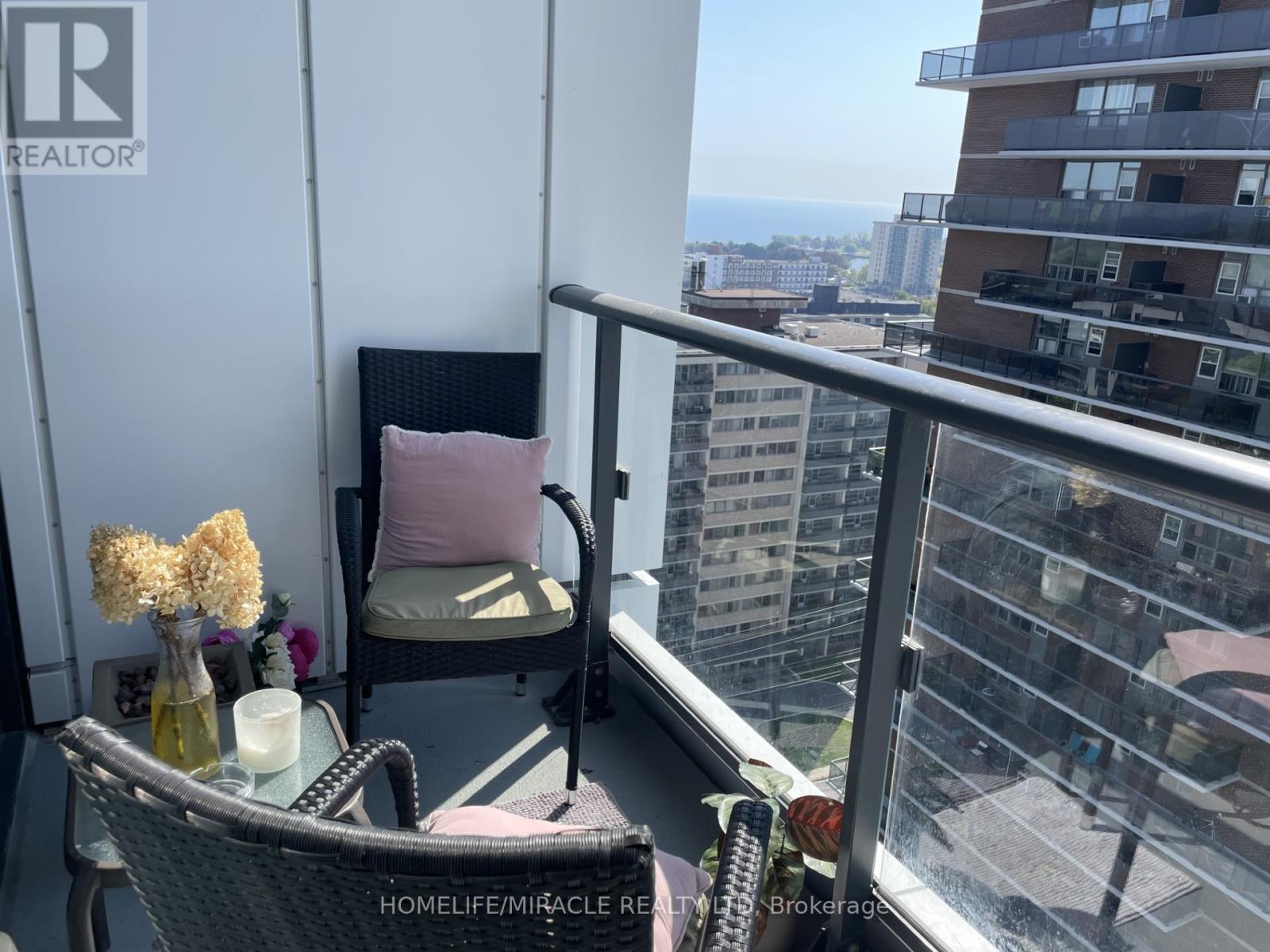 1411 - 28 Ann Street, Mississauga, Ontario  L5G 0E1 - Photo 8 - W13755540