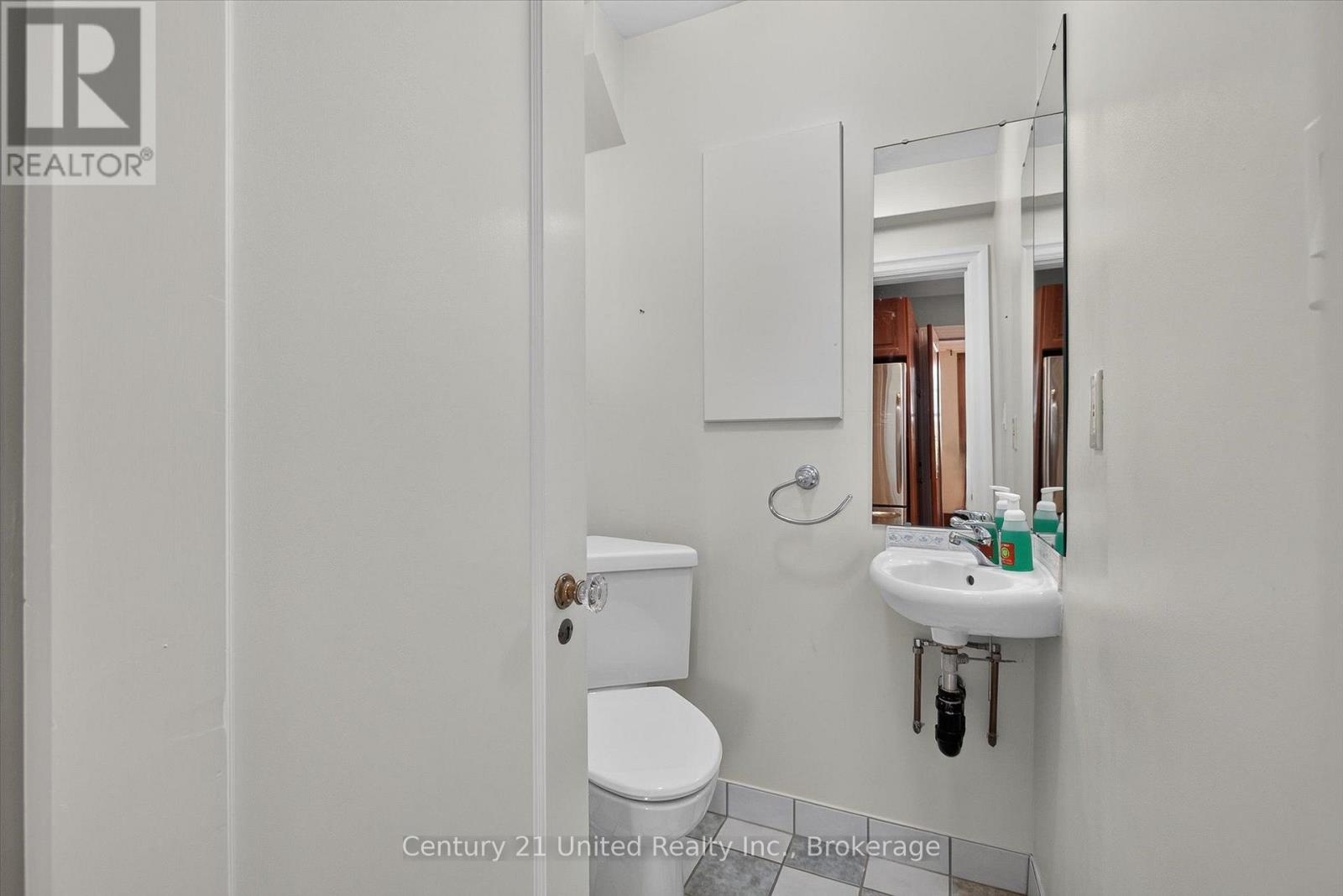 627 Gilmour Street, Peterborough, Ontario  K9J 4T9 - Photo 14 - X13756664