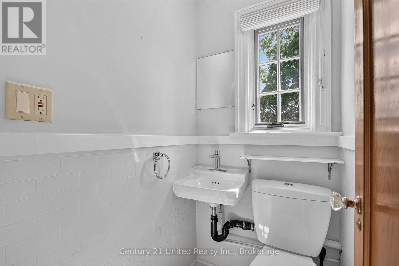 627 Gilmour Street, Peterborough, Ontario  K9J 4T9 - Photo 35 - X13756664