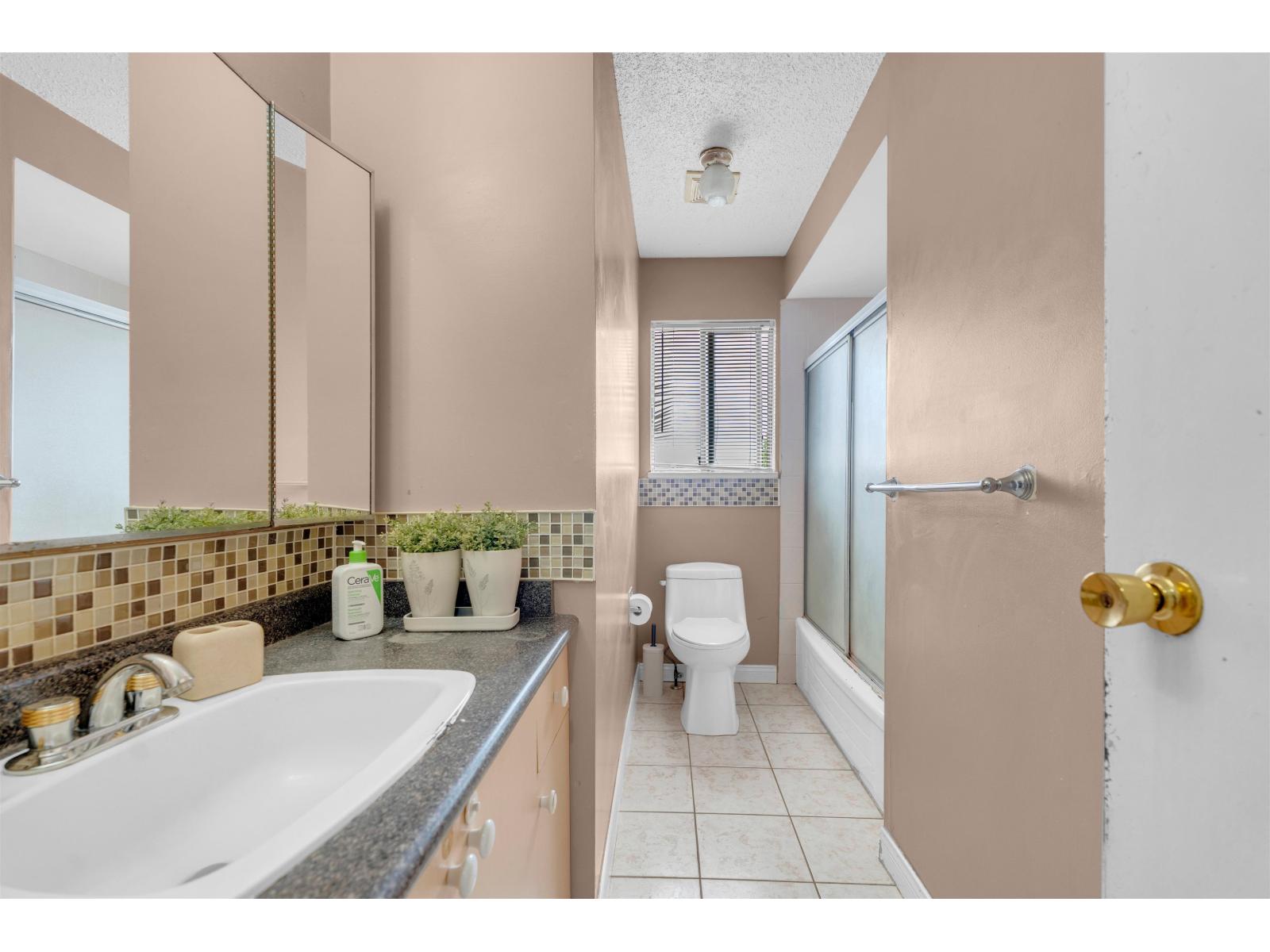 14110 72a Avenue, Surrey, British Columbia  V3W 7M7 - Photo 14 - R3158681