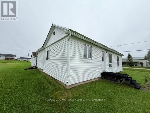 6 St Joseph Street, Opasatika, Ontario  P0L 1Z0 - Photo 5 - T13756674