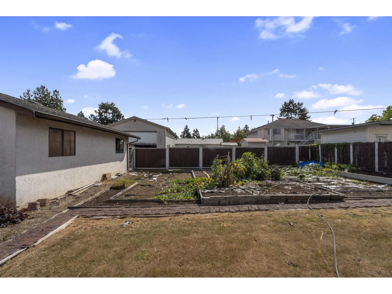 14110 72a Avenue, Surrey, British Columbia  V3W 7M7 - Photo 25 - R3158681