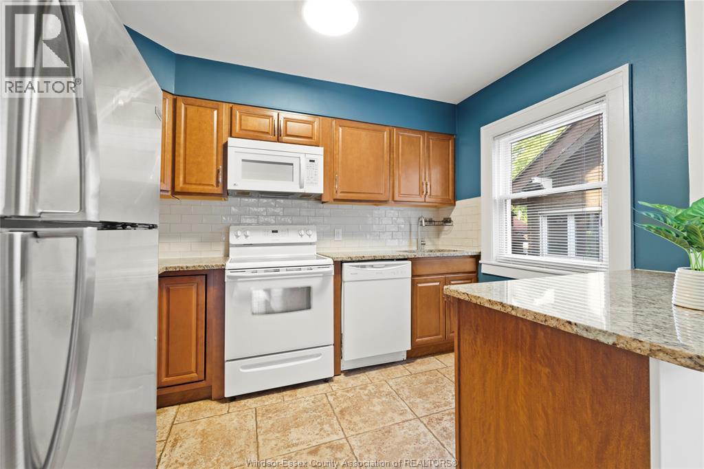 269 Randolph Unit# 2, Windsor, Ontario  N9B 2T2 - Photo 8 - 26021914