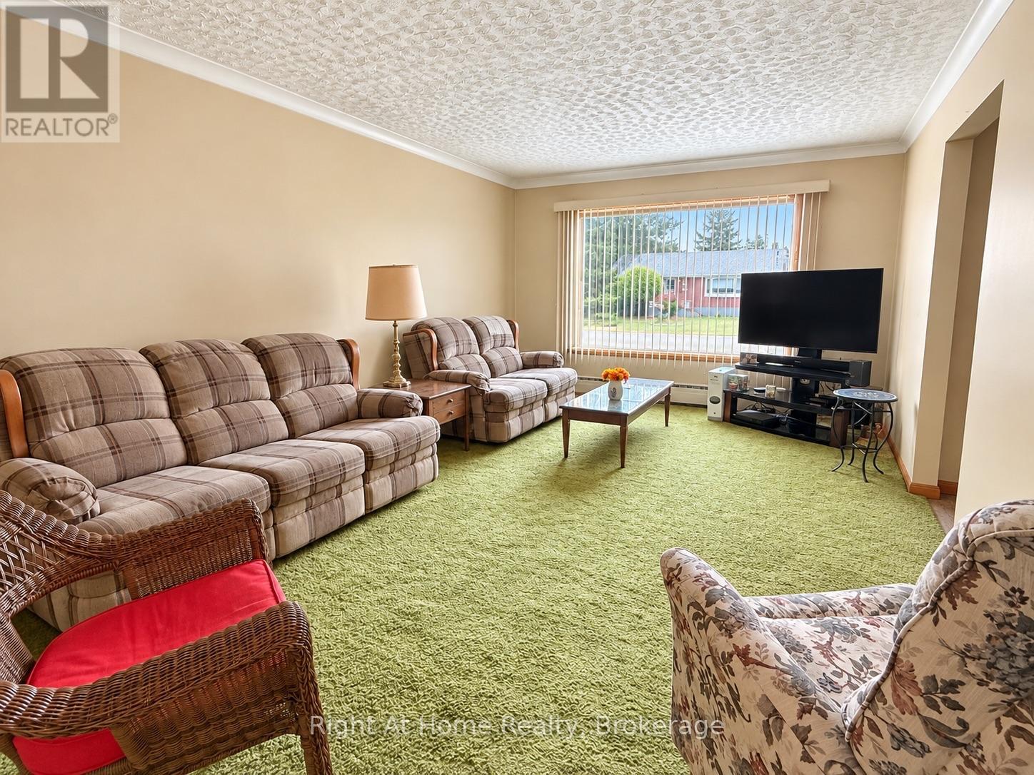 123 Shipley Street, Thunder Bay, Ontario  P7A 3C6 - Photo 3 - X13756678