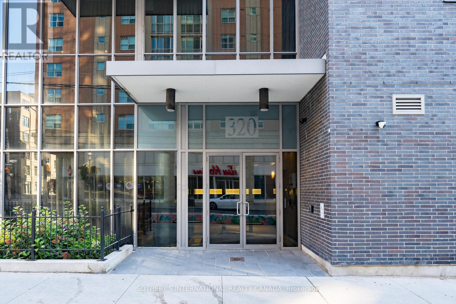 316 - 320 Richmond Street E, Toronto, Ontario  M5A 1P9 - Photo 2 - C13756646