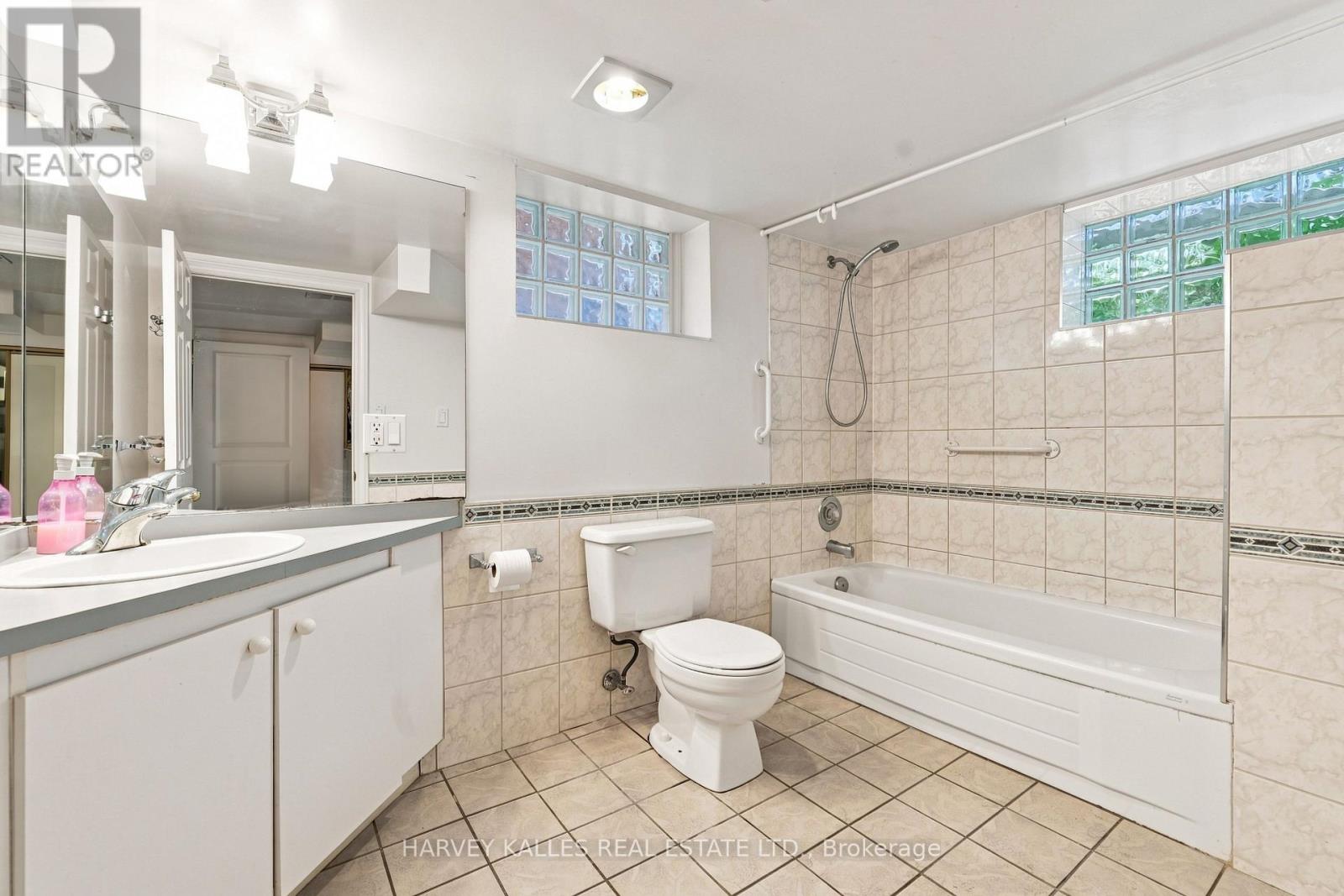 231 Glengrove Avenue W, Toronto, Ontario  M4R 1P4 - Photo 18 - C13756710
