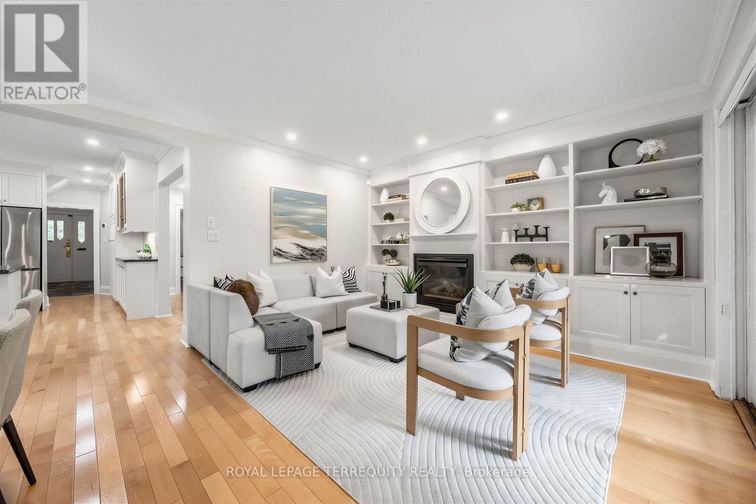 81 Stibbard Avenue, Toronto, Ontario  M4P 2B9 - Photo 15 - C13756732