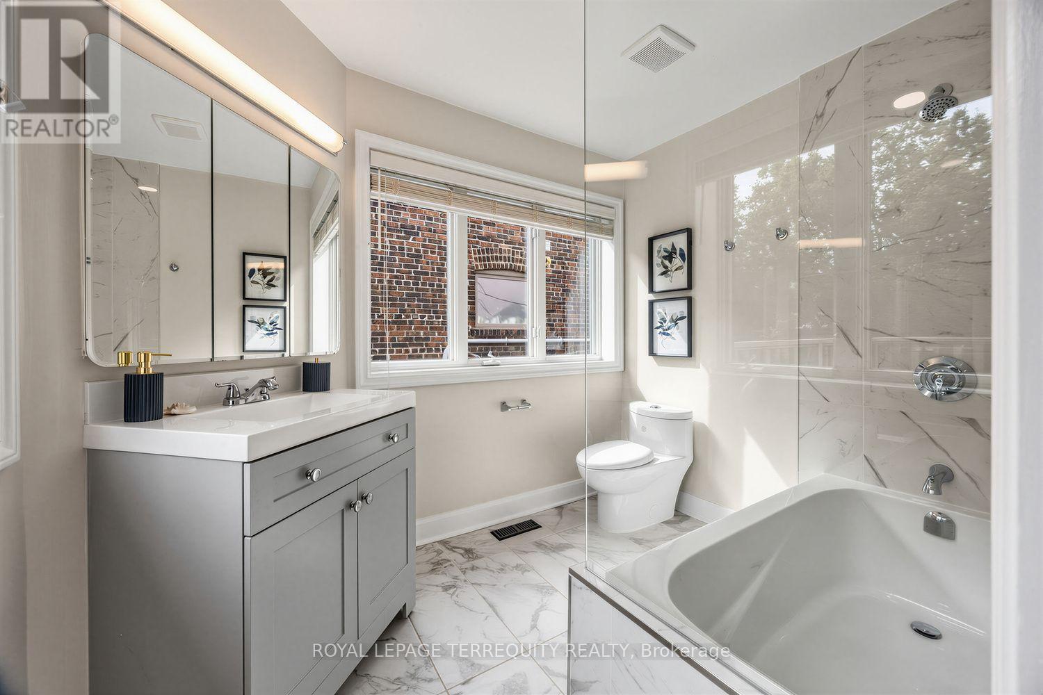 81 Stibbard Avenue, Toronto, Ontario  M4P 2B9 - Photo 24 - C13756732