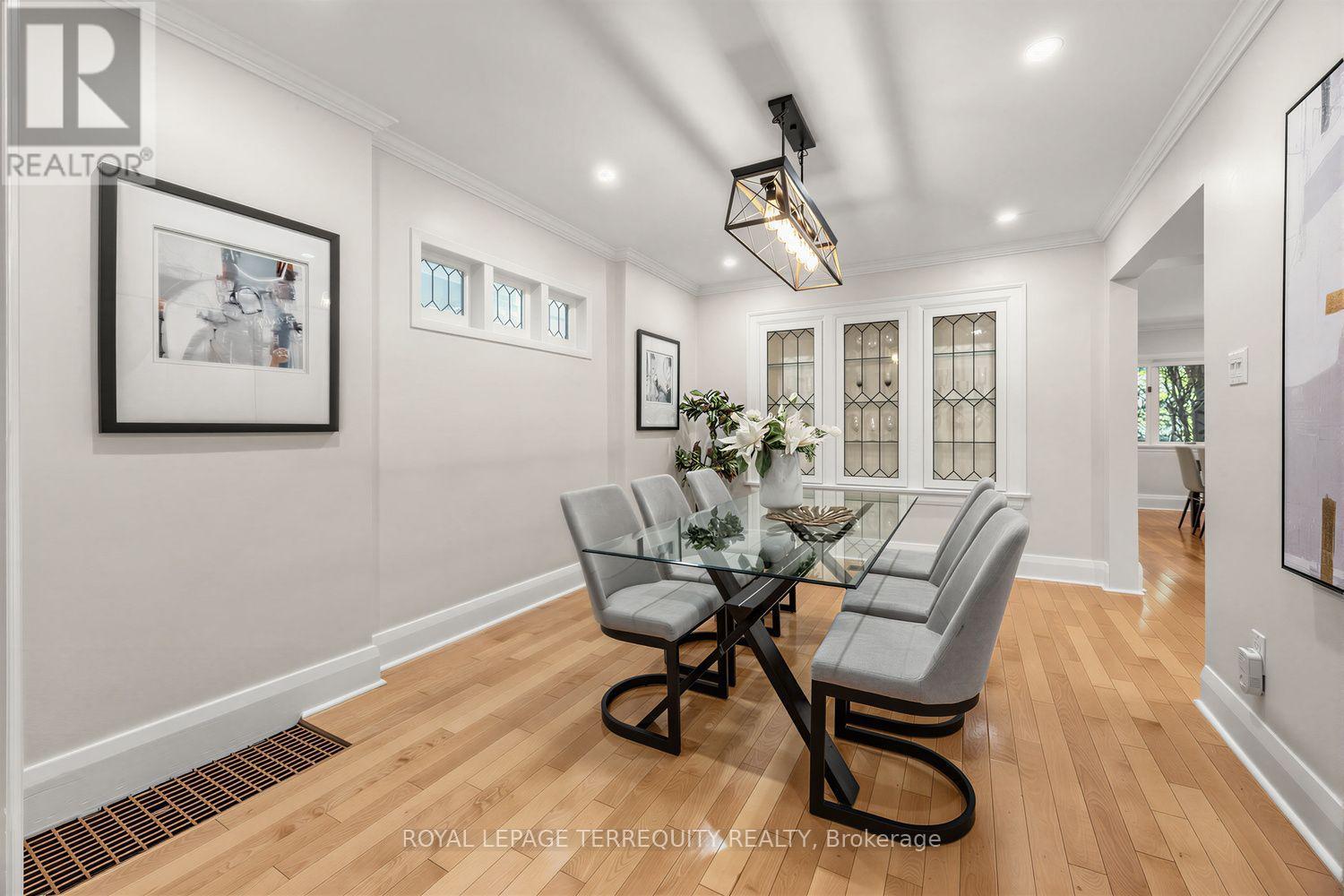 81 Stibbard Avenue, Toronto, Ontario  M4P 2B9 - Photo 9 - C13756732
