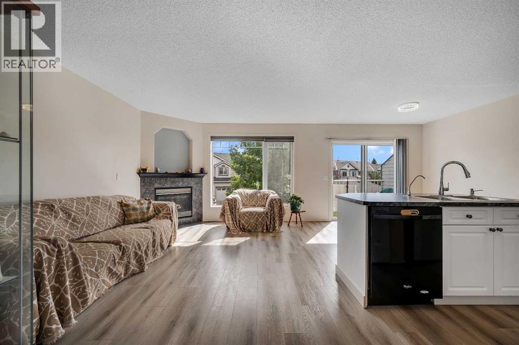 120 Rocky Vista Circle Nw, Calgary, Alberta  T3G 5B9 - Photo 5 - A2342262