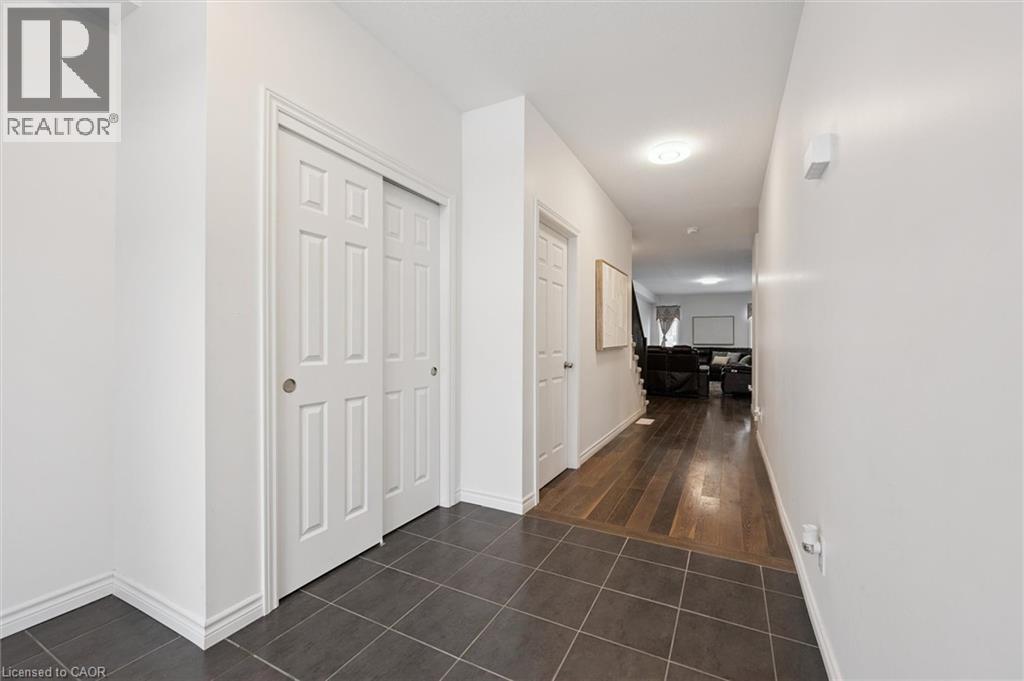 308 Freure Drive, Cambridge, Ontario  N1S 0C1 - Photo 5 - 40861021