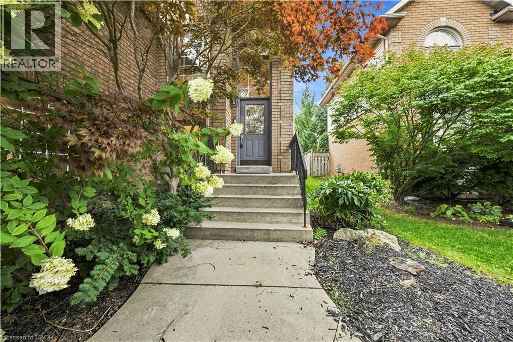 96 Laurendale Avenue, Waterdown, Ontario  L0R 2H3 - Photo 3 - 40861416