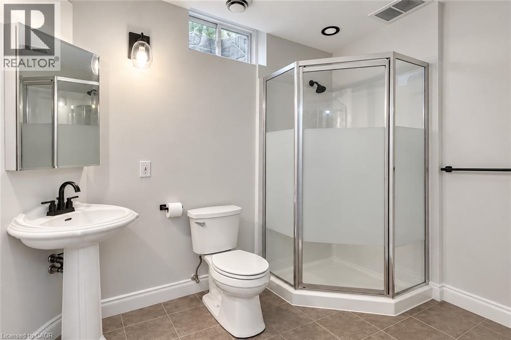 96 Laurendale Avenue, Waterdown, Ontario  L0R 2H3 - Photo 39 - 40861416