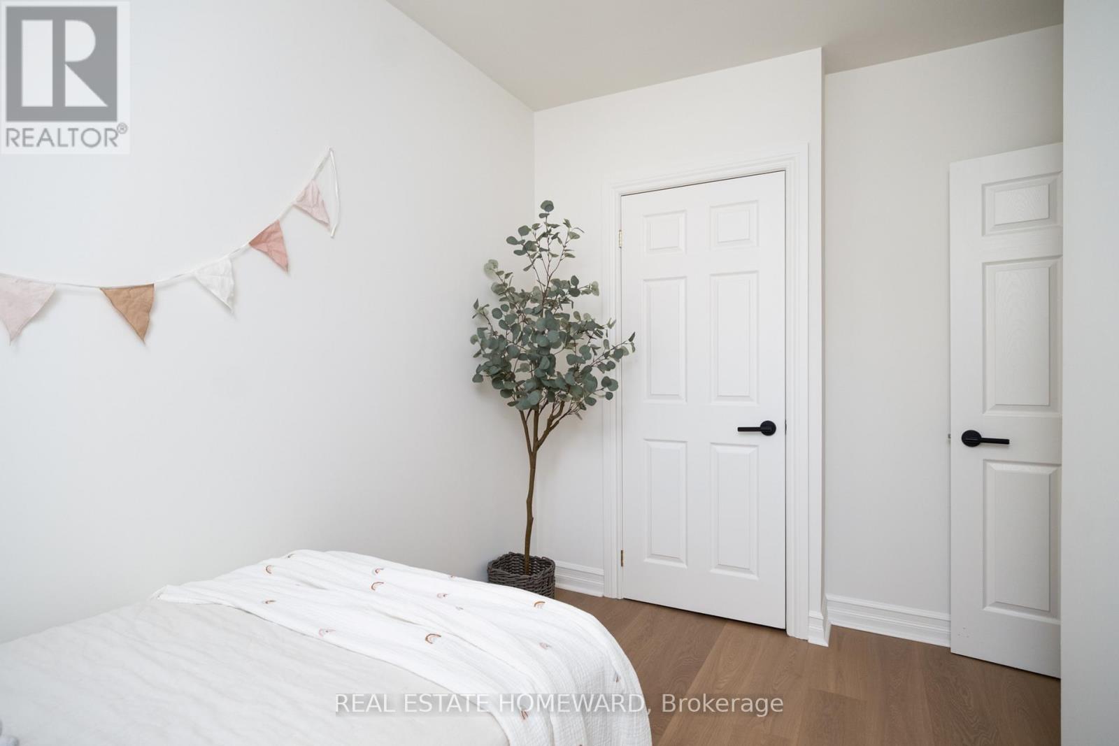 188 Hastings Avenue, Toronto, Ontario  M4L 2L7 - Photo 23 - E13756682