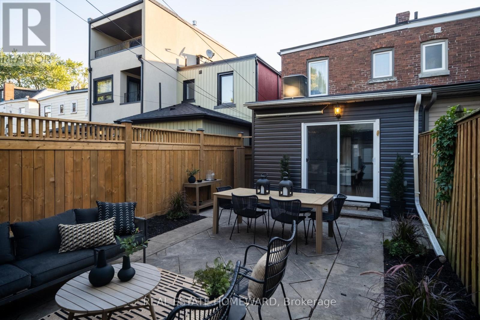 188 Hastings Avenue, Toronto, Ontario  M4L 2L7 - Photo 33 - E13756682