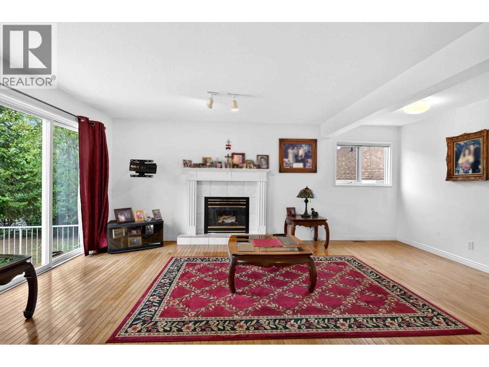 2403 Parkview Drive, Kamloops, British Columbia  V2B 7H9 - Photo 6 - 10400123