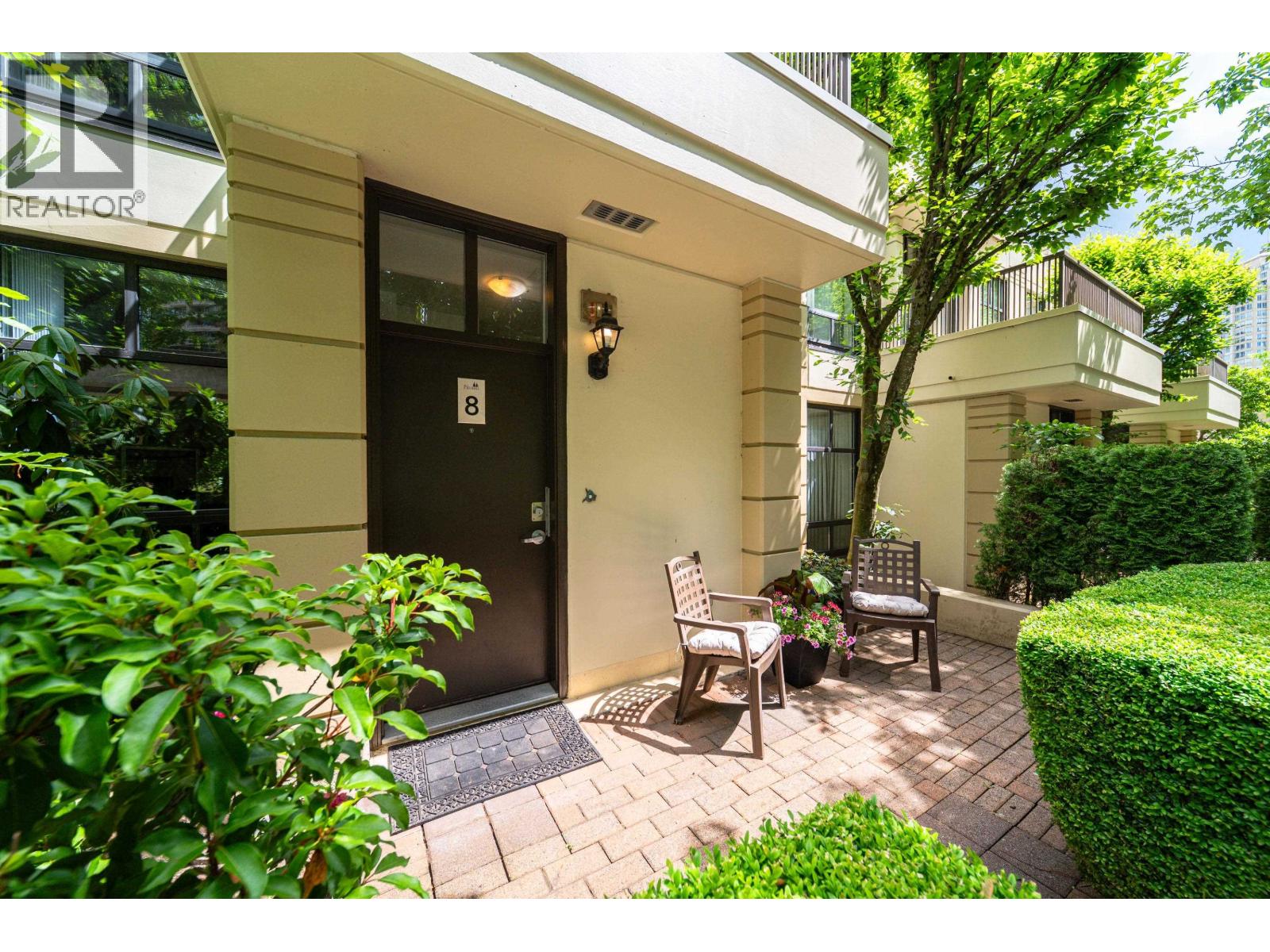 8 4333 Central Boulevard, Burnaby, British Columbia  V5H 4W8 - Photo 2 - R3162433